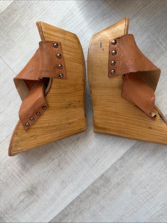 Steve Madden Shoes - Steve Madden Tan Leather Crisscross Wedge Sandals with Studs